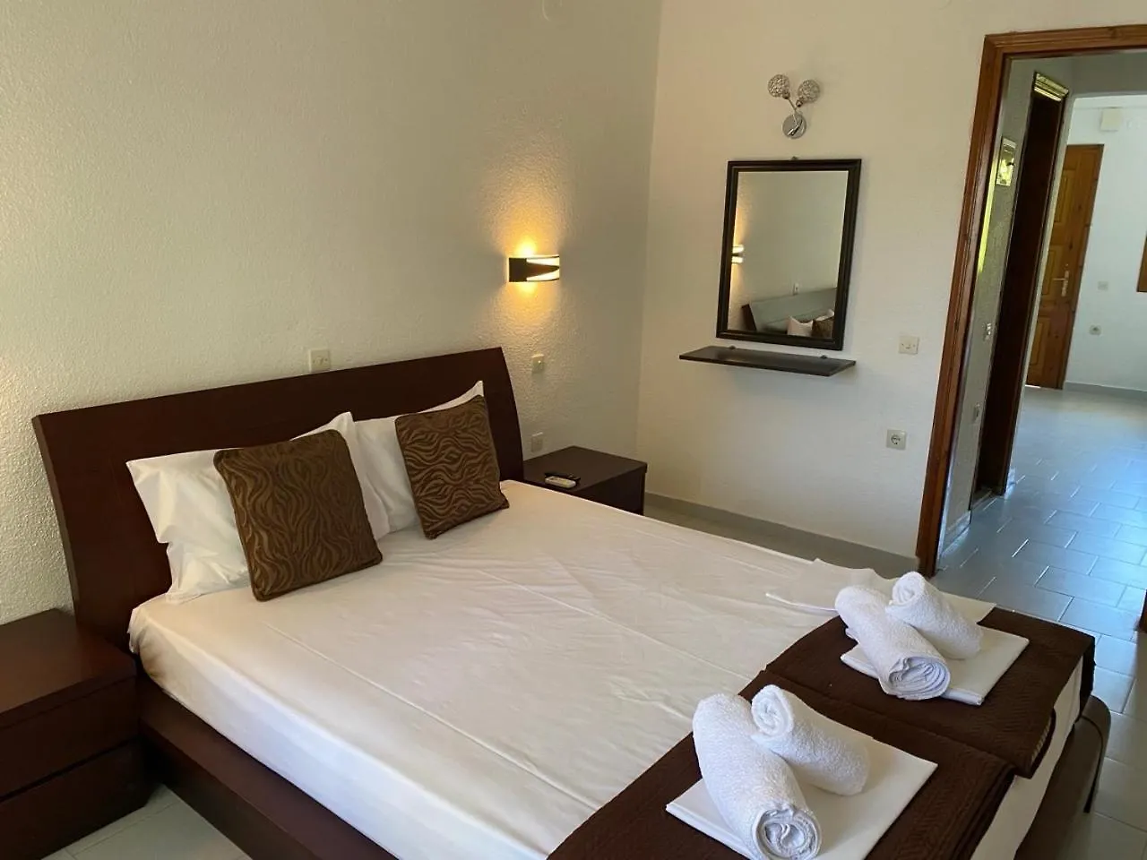 Sirtaki-Siviri Apartments Aparthotel